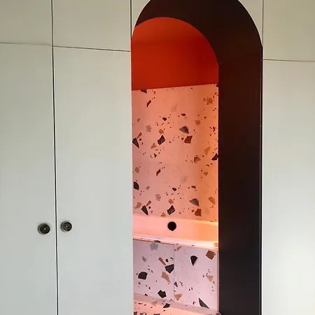 Parisien Vue Sur Tour Eiffel * Paris